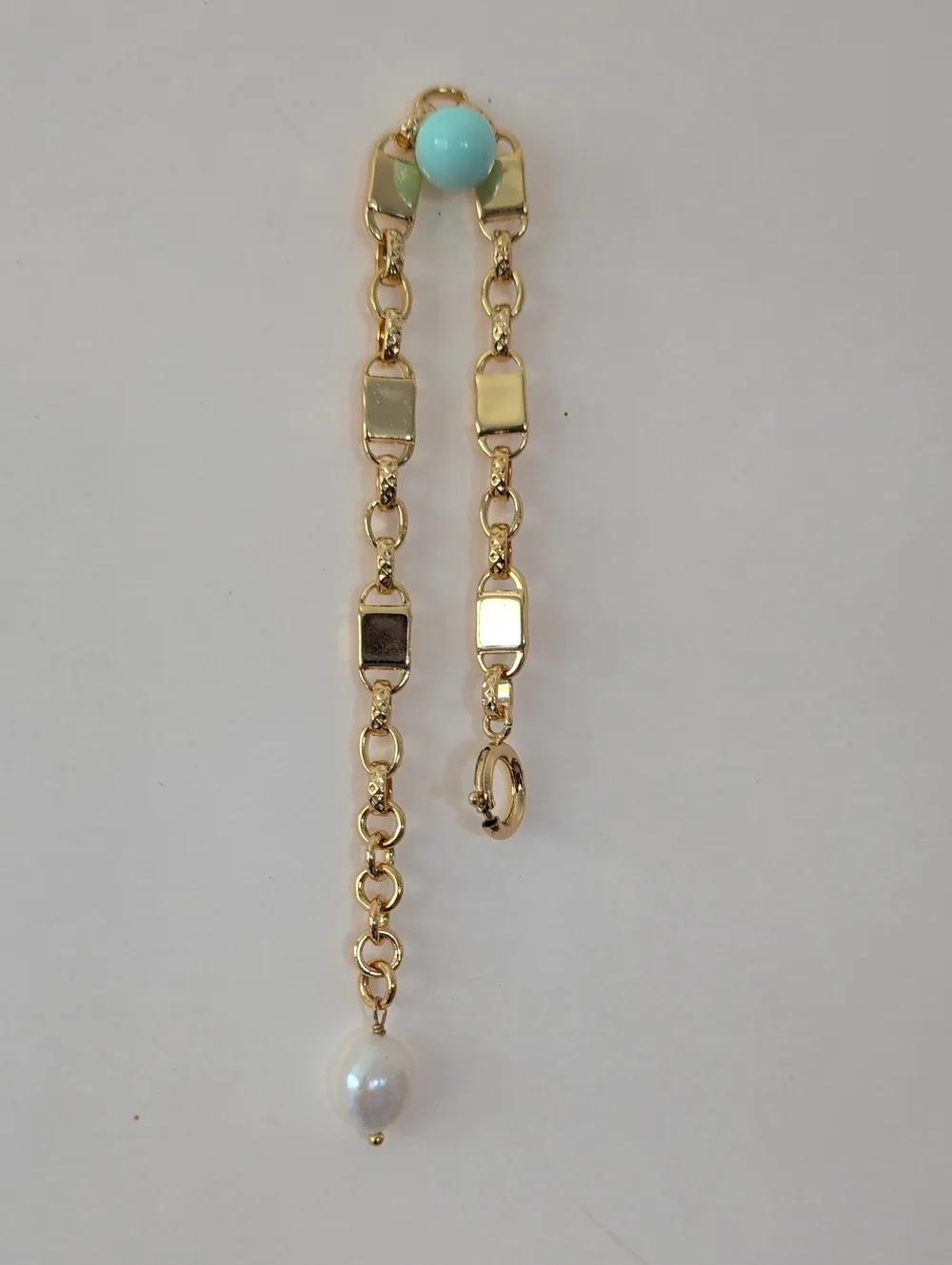 Gold Chain Bracelet with Faux Fresh Water Pearl Accent